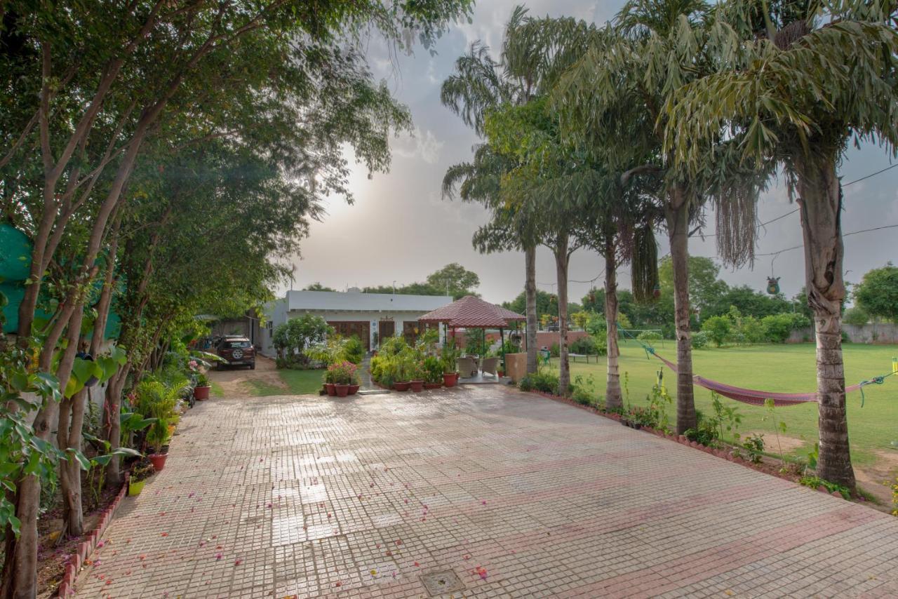 The Singh Farm Cosy Private Pool Farm Villa Gurgaon Eksteriør bilde