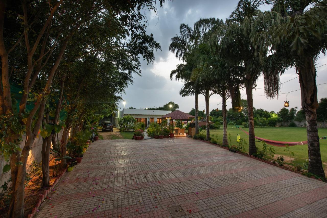 The Singh Farm Cosy Private Pool Farm Villa Gurgaon Eksteriør bilde